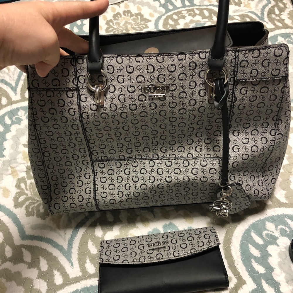 Used once Guess purse